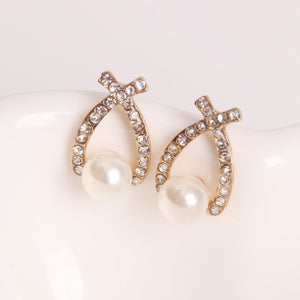 Elegant Pearl Stud Earrings